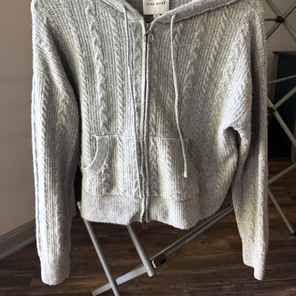 Women's Medium Gray Comfy Set - Picture 5 of 12